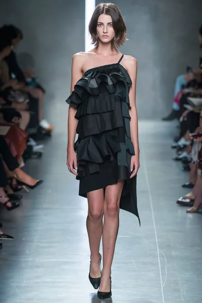 Look 19